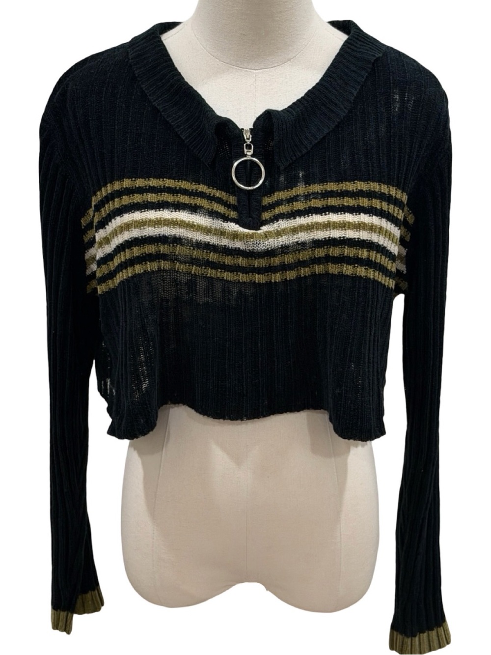 UNIF Rit Ribbed Zip‑Front Cropped Sweater - Picture 4 of 7